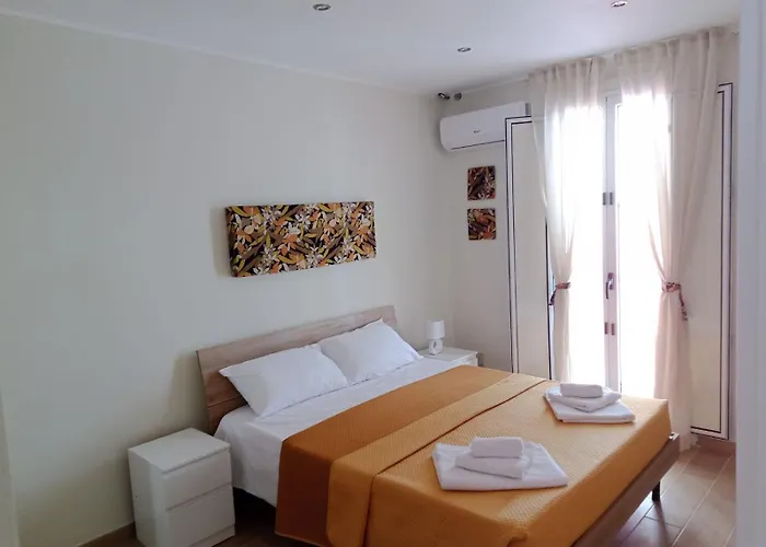 Samar Apartment Bari